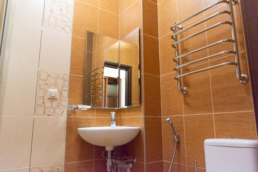 Фотография ванной комнаты в двухместном номере "Стандарт" санатория Радуга